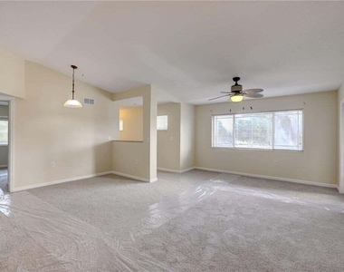 231 Sw Palm Drive - Photo Thumbnail 5
