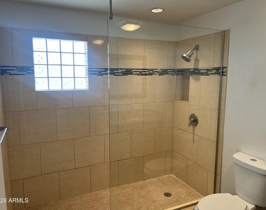 1031 W Romo Jones Street - Photo Thumbnail 1