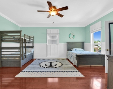 1704 Del Haven Drive - Photo Thumbnail 11