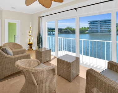 1704 Del Haven Drive - Photo Thumbnail 20