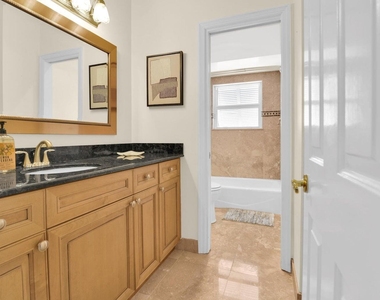1704 Del Haven Drive - Photo Thumbnail 13