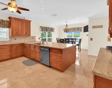 1704 Del Haven Drive - Photo Thumbnail 23