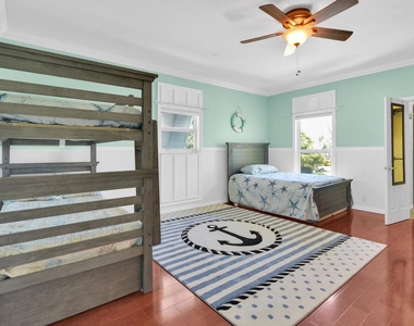 1704 Del Haven Drive - Photo Thumbnail 12