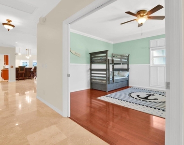 1704 Del Haven Drive - Photo Thumbnail 10