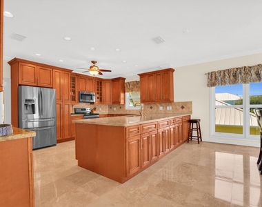 1704 Del Haven Drive - Photo Thumbnail 25