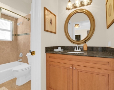 1704 Del Haven Drive - Photo Thumbnail 30
