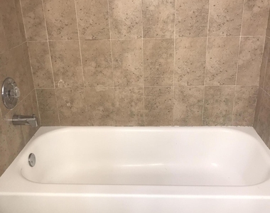 845 Nw 98th Avenue - Photo Thumbnail 6