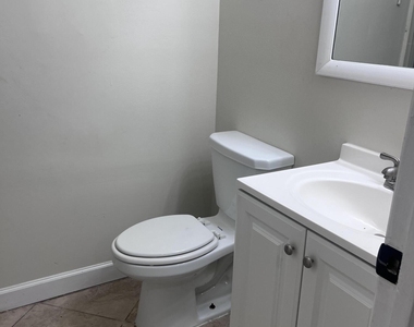845 Nw 98th Avenue - Photo Thumbnail 18