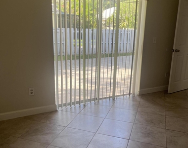 845 Nw 98th Avenue - Photo Thumbnail 21