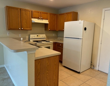 5330 Se Mitchell Lane - Photo Thumbnail 1