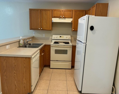 5330 Se Mitchell Lane - Photo Thumbnail 2