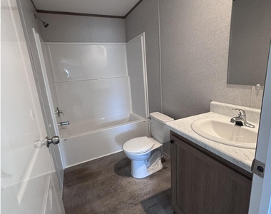7480 Se Eagle Avenue - Photo Thumbnail 14