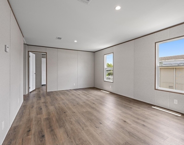 7480 Se Eagle Avenue - Photo Thumbnail 15