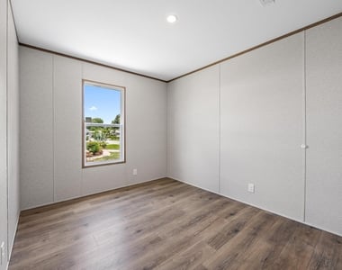 7480 Se Eagle Avenue - Photo Thumbnail 18