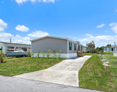 7480 Se Eagle Avenue - Photo Thumbnail 21