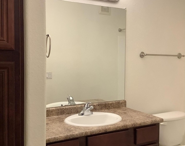 4925 E Desert Cove Avenue - Photo Thumbnail 20