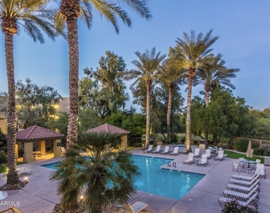 4925 E Desert Cove Avenue - Photo Thumbnail 28