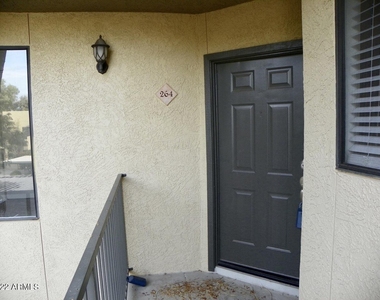 4925 E Desert Cove Avenue - Photo Thumbnail 3