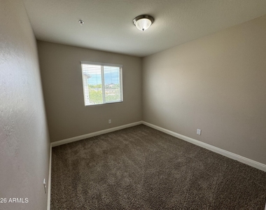 1723 N 208th Avenue - Photo Thumbnail 9