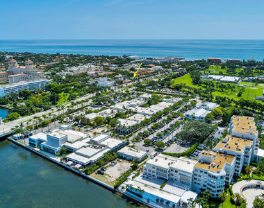 255 Royal Poinciana Way - Photo Thumbnail 17
