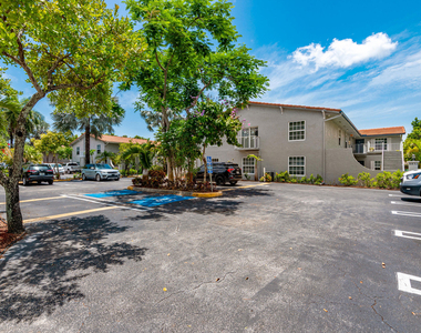8830 W Sample Road - Photo Thumbnail 21