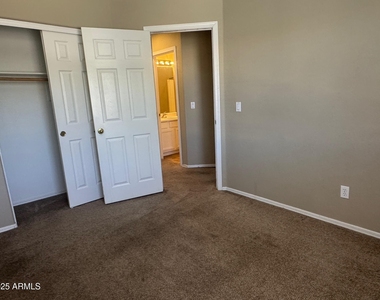 3569 W Chama Road - Photo Thumbnail 11