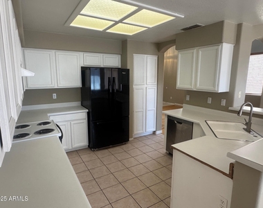 3569 W Chama Road - Photo Thumbnail 4