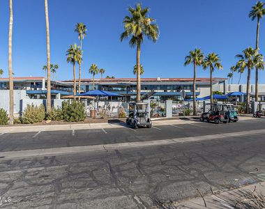 1952 E Augusta Avenue - Photo Thumbnail 22