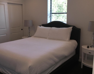 7150 E 5th Avenue - Photo Thumbnail 4