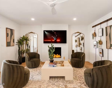 15035 N 49th Way - Photo Thumbnail 6
