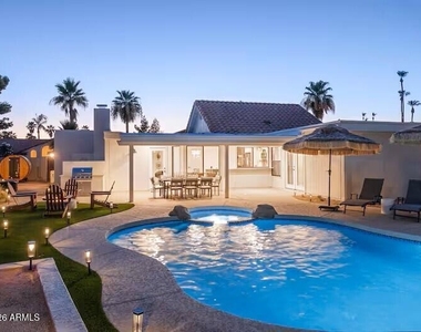 15035 N 49th Way - Photo Thumbnail 32