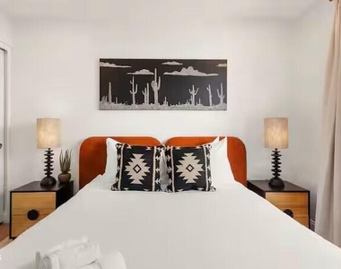 15035 N 49th Way - Photo Thumbnail 24