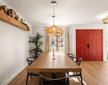 15035 N 49th Way - Photo Thumbnail 10