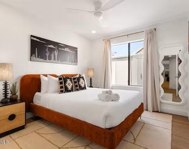 15035 N 49th Way - Photo Thumbnail 23