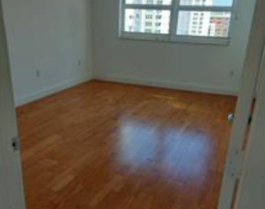 350 Se 2nd Street - Photo Thumbnail 3