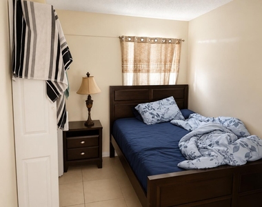 7824 Pembroke Road - Photo Thumbnail 4