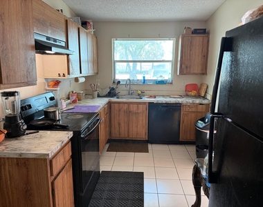 7824 Pembroke Road - Photo Thumbnail 1