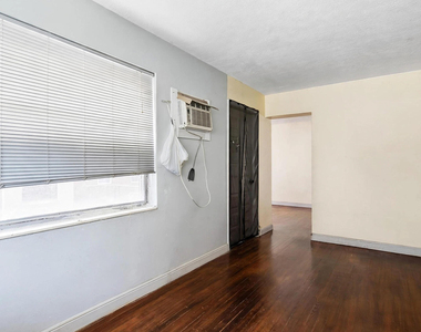 2434 Mckinley Street - Photo Thumbnail 5