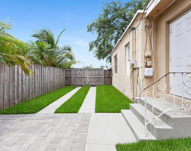 2434 Mckinley Street - Photo Thumbnail 10