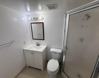 5981 Washington Street - Photo Thumbnail 12