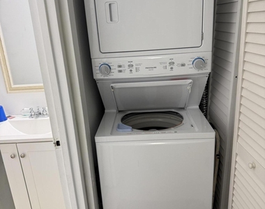 5981 Washington Street - Photo Thumbnail 10