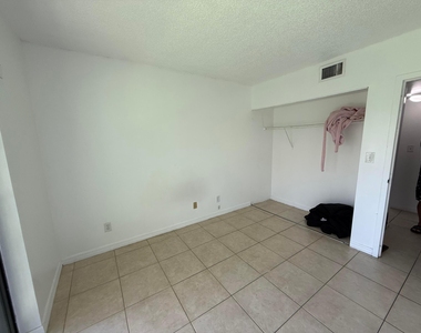 5981 Washington Street - Photo Thumbnail 7