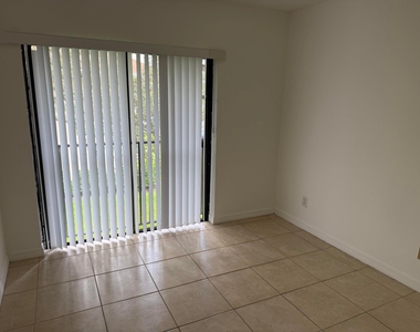 5981 Washington Street - Photo Thumbnail 9
