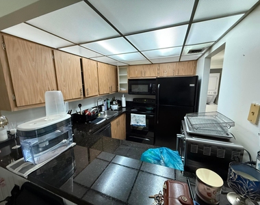 5981 Washington Street - Photo Thumbnail 5