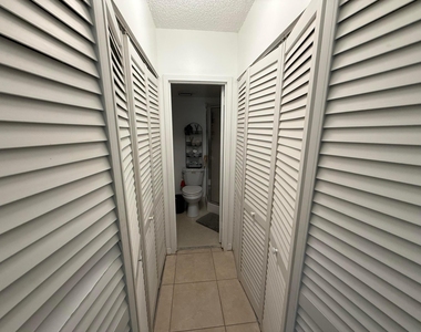 5981 Washington Street - Photo Thumbnail 7