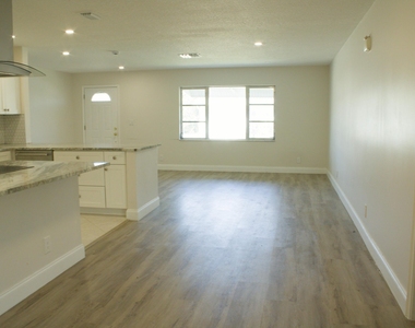 14243 El Clavel Way - Photo Thumbnail 4