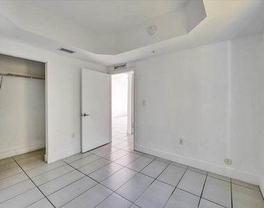 750 Sw 2nd Street - Photo Thumbnail 12