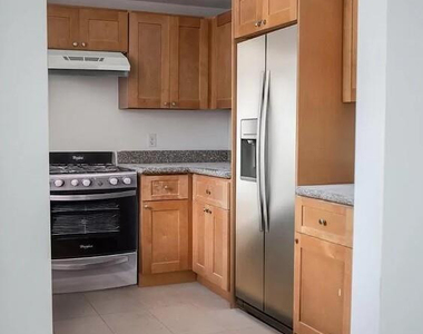 750 Sw 2nd Street - Photo Thumbnail 5