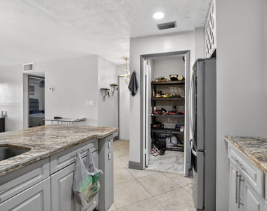 1250 Sw 113th Terrace - Photo Thumbnail 14