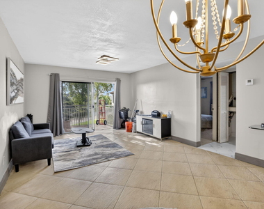 1250 Sw 113th Terrace - Photo Thumbnail 8